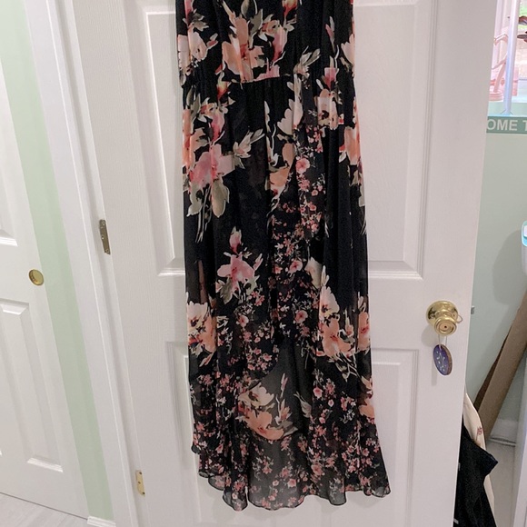 White House Black Market Floral High-Low Dress with Choker Neck Detail- Size 12 - Picture 7 of 7